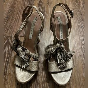 Authentic gold PURA Lopez sandals, size EU 38. Made of Genuine Leather & wood